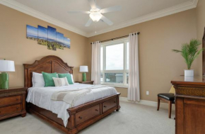 Glamorous 1BR Condo 200ft to St. Thomas Hospital